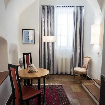 Hotel Altstadt Stadtkrug 4*