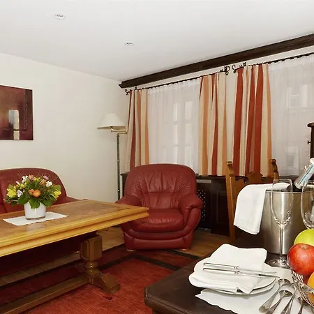 Hotel Altstadt Stadtkrug 4*
