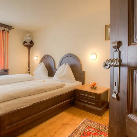 Hotel Altstadt Stadtkrug 4*